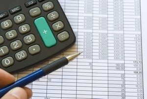 Come fare la fideiussione assicurativa o fideiussione bancaria per linvito di uno straniero in Italia
